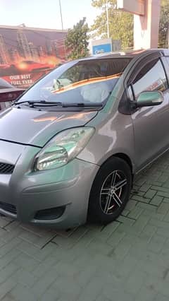 Toyota Vitz 2013