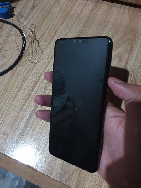 LG v40 thinq non pta snapdragon 845 2