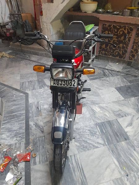 Honda 70cc hai Model23 hai 03226054588 call me 10