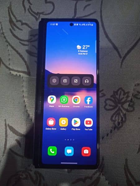 galaxy z fold 2 11