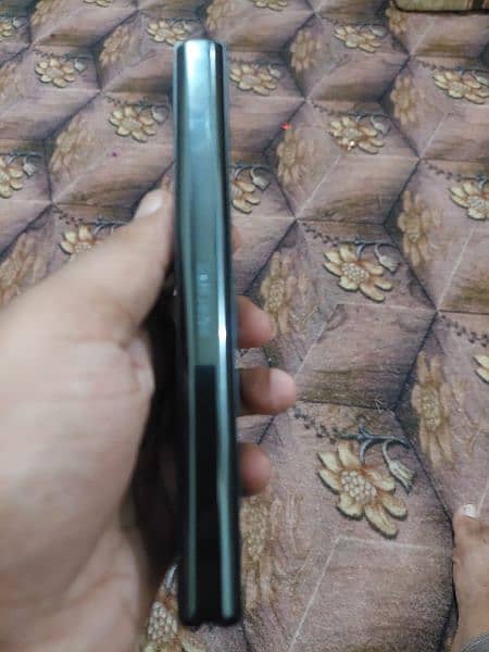 samsung galaxy fold z3 7