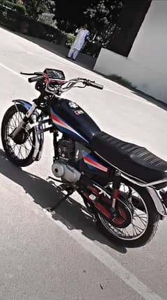 Honda 125 full restored  03294193112 WhatsApp only