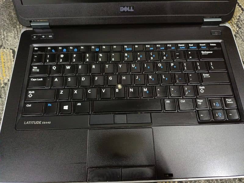 Dell Latitude e6440 Core i5 4th Generation 1 Hand Use 10