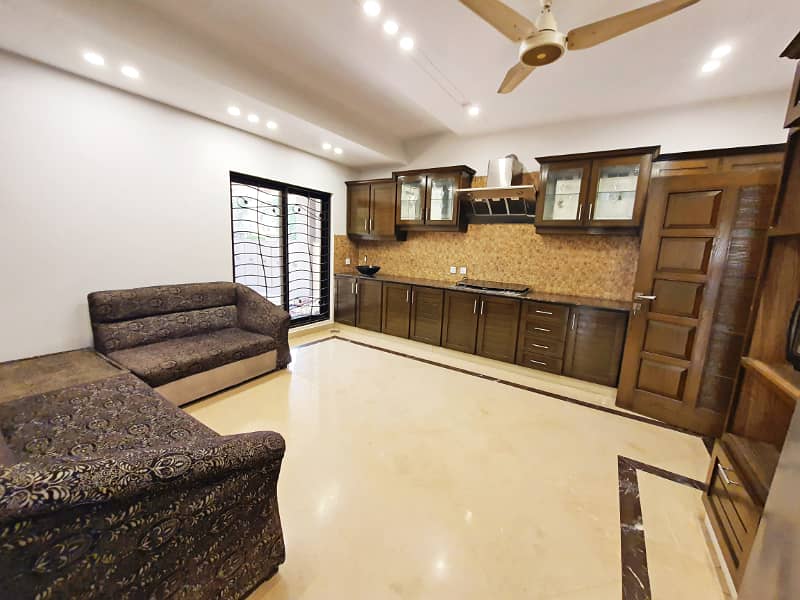 6 Bed Room Doubel Unit 1 Kanal New House Availabel For Rent In DHA Phase 4 8