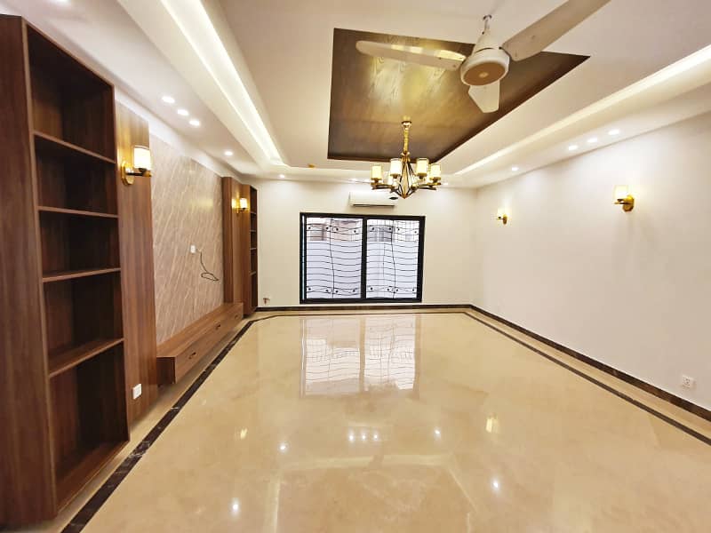 6 Bed Room Doubel Unit 1 Kanal New House Availabel For Rent In DHA Phase 4 13