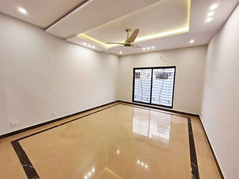 6 Bed Room Doubel Unit 1 Kanal New House Availabel For Rent In DHA Phase 4 15