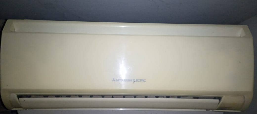 AC company mitsubishi ,MS-C18VC,serial no. 7031838, 8 years 0