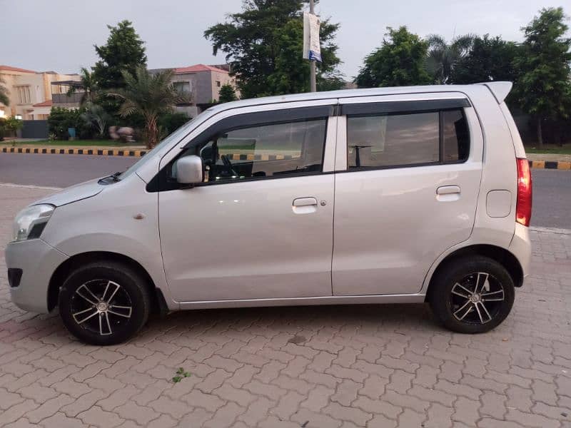 Suzuki Wagon R vxl 2018 3