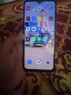 Infinix hot 9 4/64 gb . 10by10