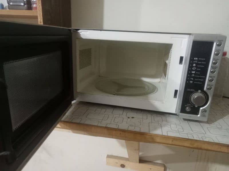 Dawlance microwave for sale 1