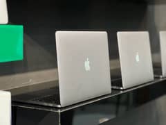 Macbook Pro 2020 i5 16GB 512GB 13inch 2019 2018