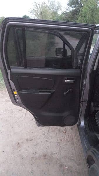 Suzuki Wagon R 2021 16