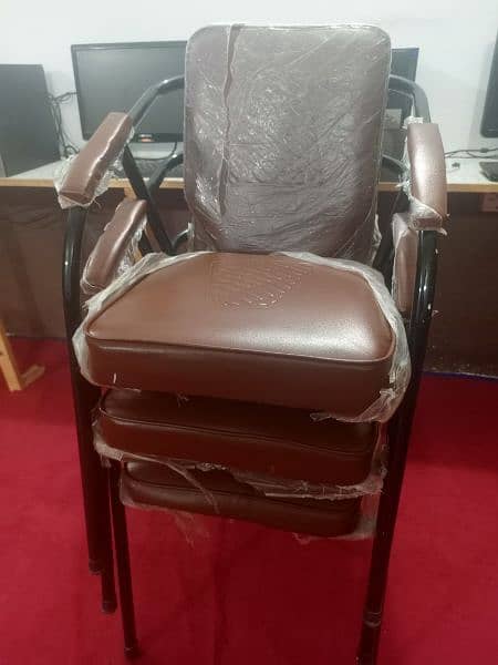 office/ employee chair 1