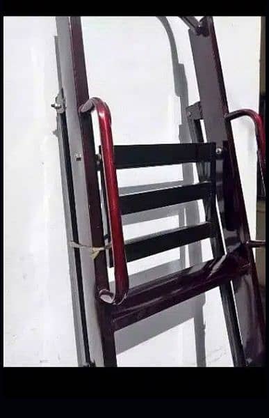 Steel foldable ladders in different sizes 0