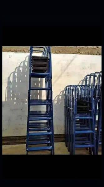 Steel foldable ladders in different sizes 8