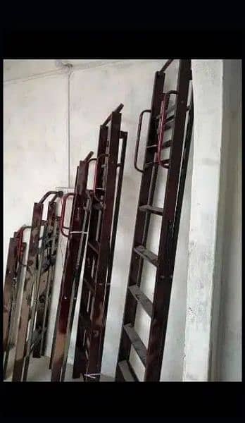 Steel foldable ladders in different sizes 10