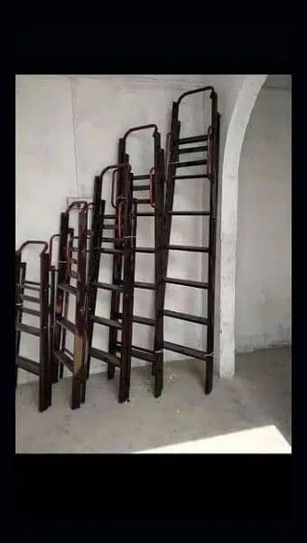 Steel foldable ladders in different sizes 11