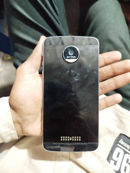 Moto Z Force (4/32) ( Final Price) 10