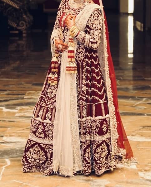 bridel lehnga with jewellery set free 0