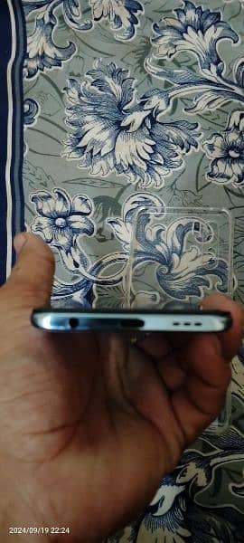 Oppo F15 6/128 new condition good camera good battery 2