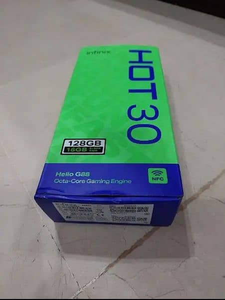 Infinix hot 30 8+8/128 5