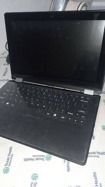 Haier Laptop Y11C
Ram 8gb 
SSD Hard 128gb 0