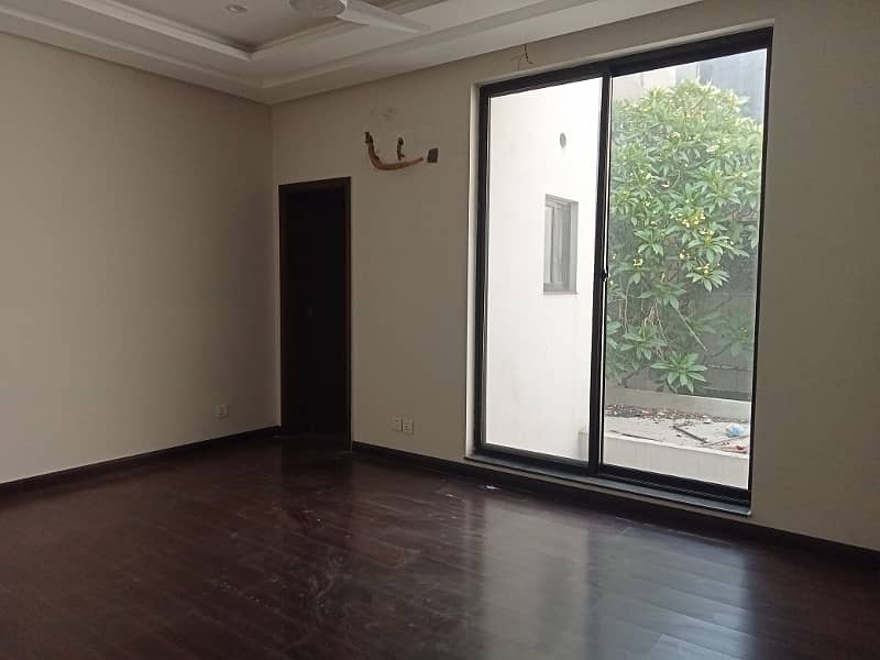 GULBERG COMMERCIAL BUNGALOW FOR RENT MAIN BOULEVARD GARDEN TOWN & UPPER MALL LAHORE 12