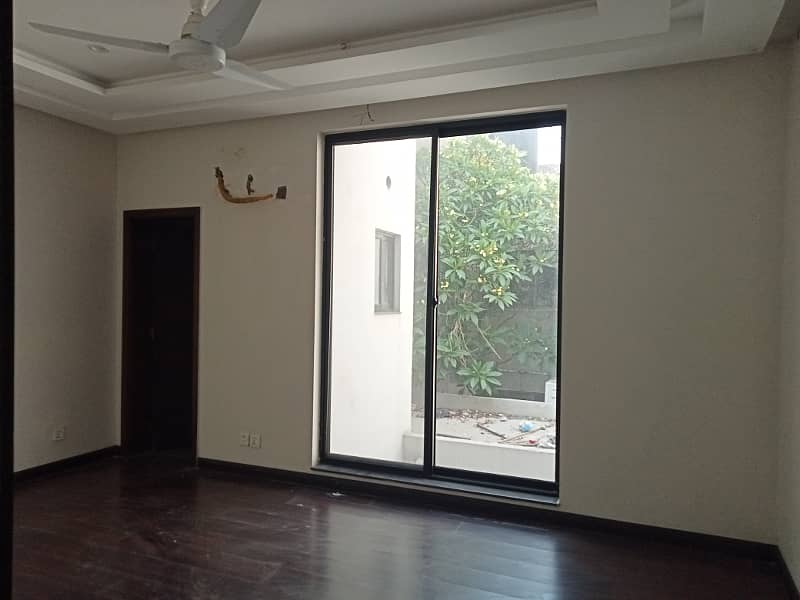 GULBERG COMMERCIAL BUNGALOW FOR RENT MAIN BOULEVARD GARDEN TOWN & UPPER MALL LAHORE 13