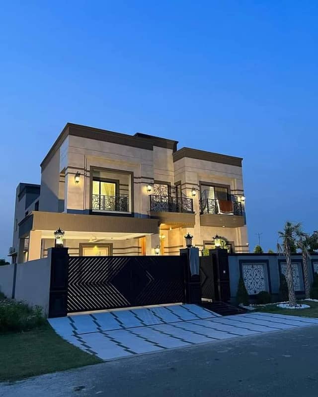 One kanal Brand New House Availaable For Rent 9