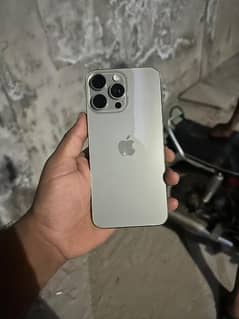 iphone 15 pro max natural Titanium jv