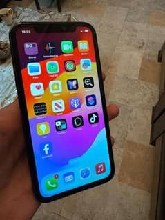 Apple iPhone 11 (Factory unlock) (Sim working)