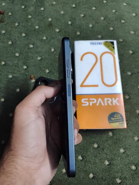 Tecno Spark 20 8 256 2