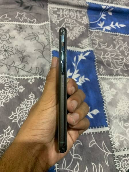 iPhone 11 Pro 64 gb non pta 4