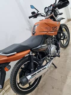 Yamaha YBR-125 G Fully loaded low mileage