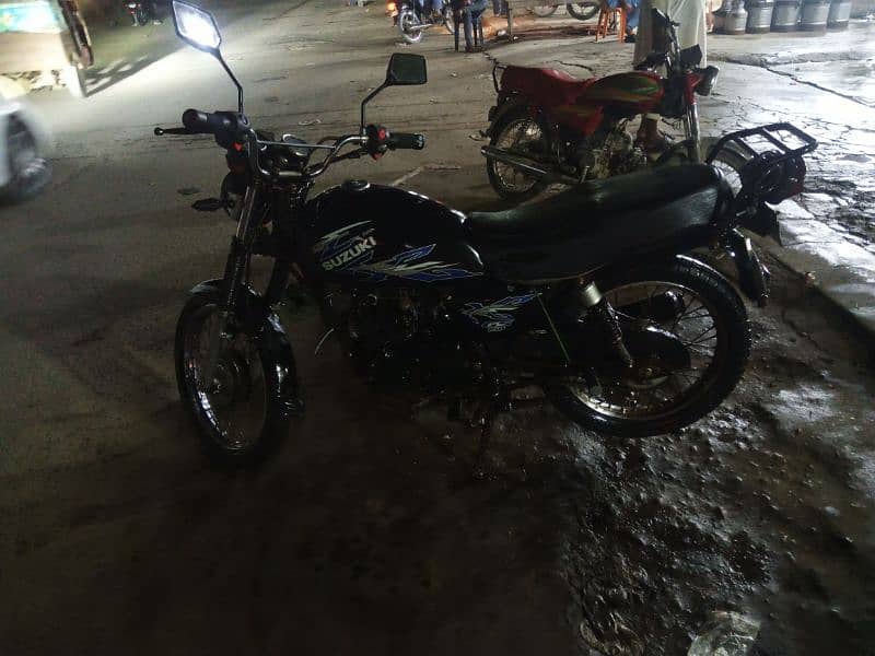 Suzuki GS 150 2011 Karachi number 2