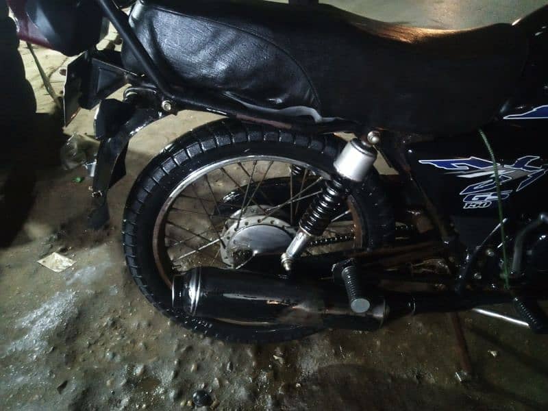 Suzuki GS 150 2011 Karachi number 4