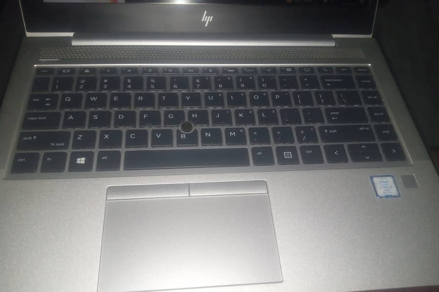 Hp elitebook 840 g5 advance version 6