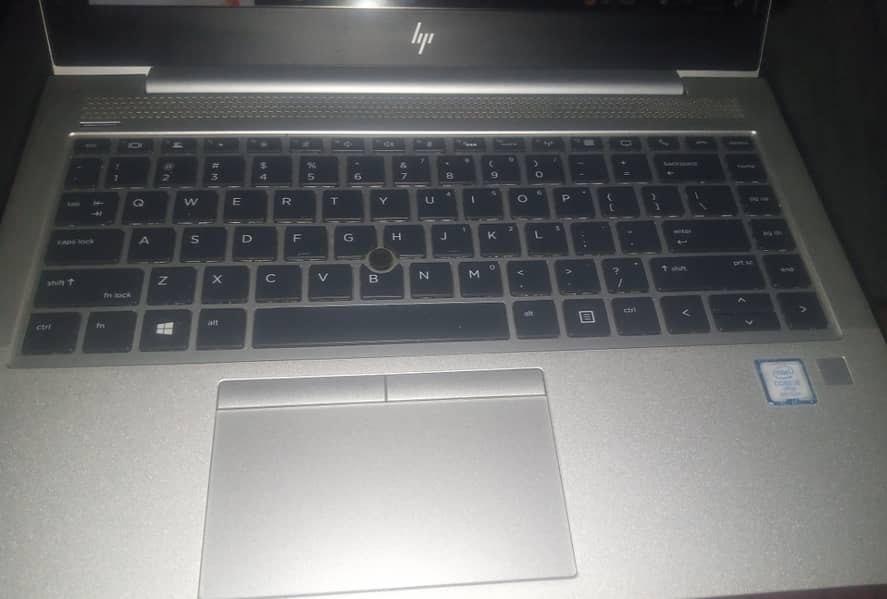 Hp elitebook 840 g5 advance version 8