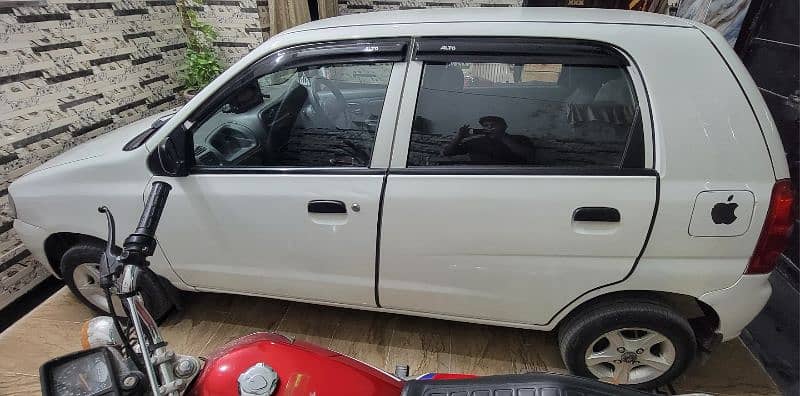 Suzuki Alto 2012 1