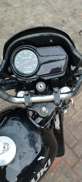 I am selling my Suzuki bike 1