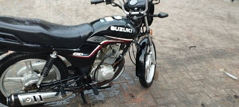 I am selling my Suzuki bike 5