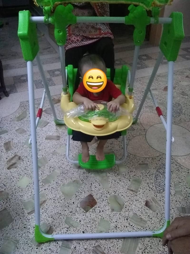 kids chair available for sale 1