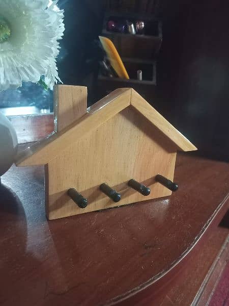 Wooden Keys Holder 3