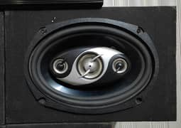 Car speakers pair/jori 10/10 condition