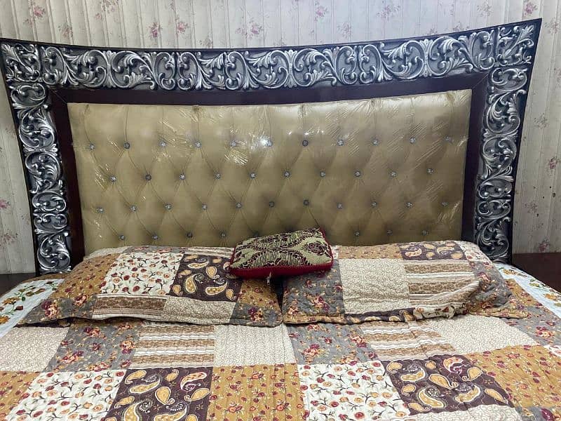 bed set with dressing table 6