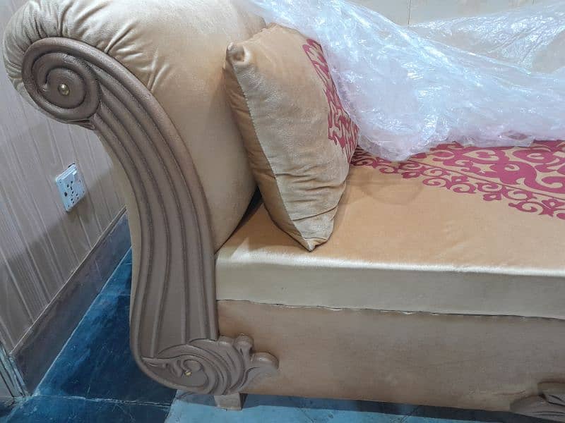 2 Seaters couches pair Urgent sale -03274129563. 2