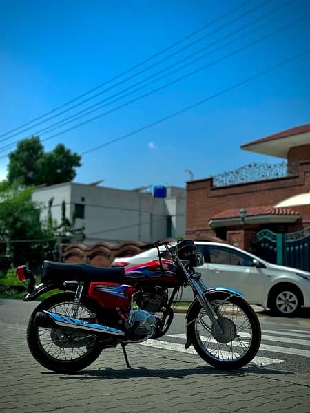 Honda CG125 For Sale with 2 Body Kits 7