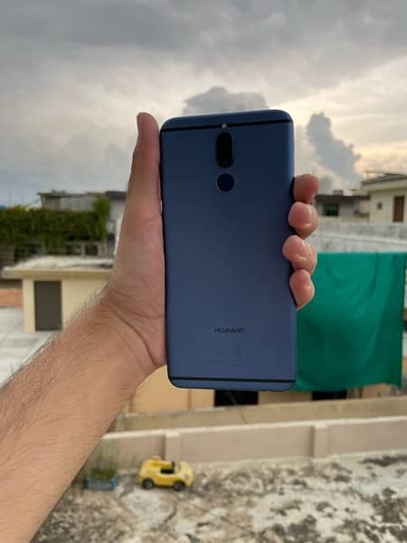 Huawei Mate 10 Lite 1