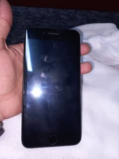 iphone 7+ 10/10 condition with original adopter urgent sale