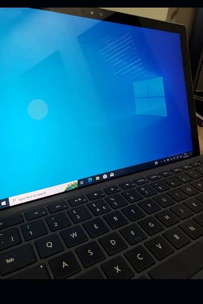 MICROSOFT SURFACE PRO 4 /WITH TOUCH SCREEN /CORE I5 & 6TH GEN 5